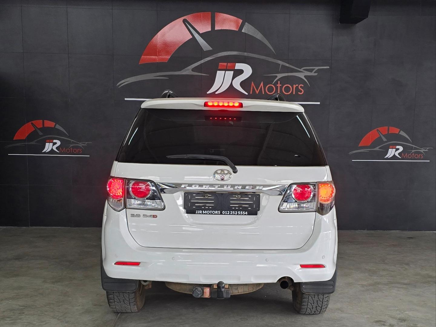 Toyota Fortuner 3.0D-4D Auto Jjr Motors