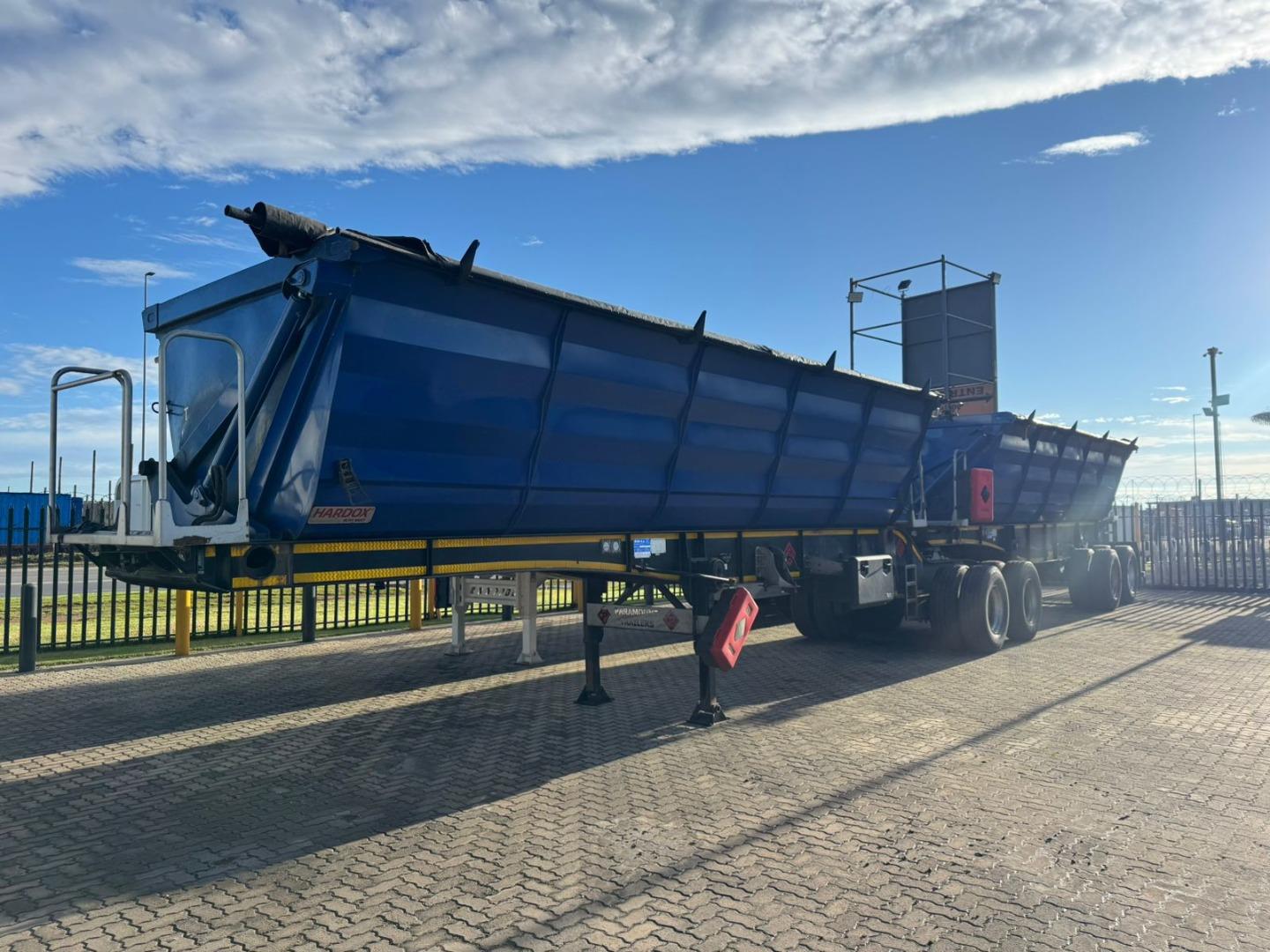 Paramount SIDE TIPPER LINK 45 CUB East Rand Truck Sales