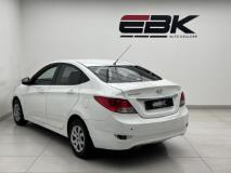 Hyundai Accent Sedan 1.6 Fluid Auto EBK Main Street