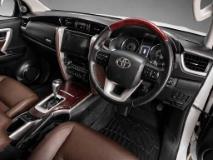 Toyota Fortuner 4.0 V6 4x4 Auto Investments Vredenburg