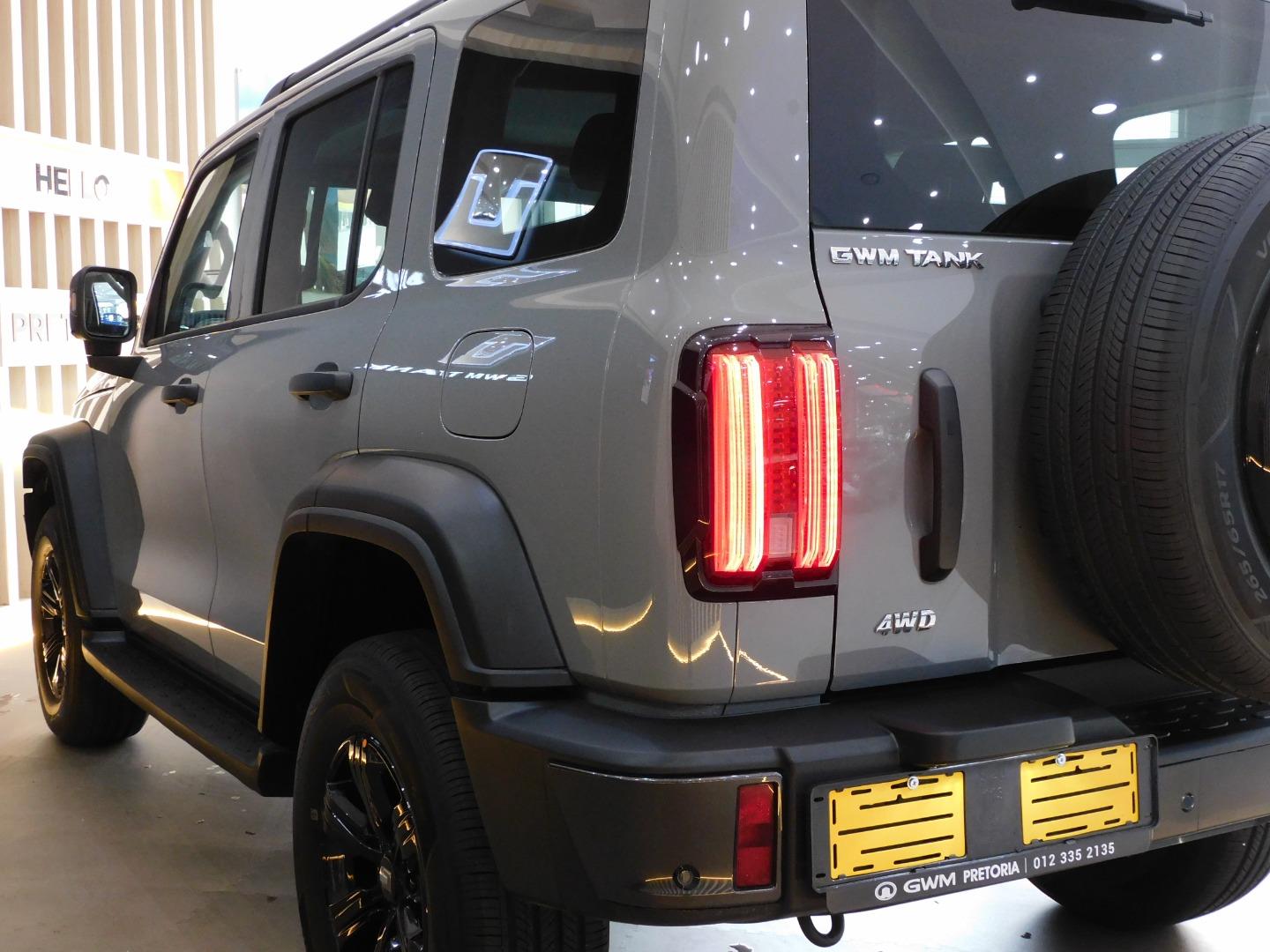 GWM Tank 300 2.4T Luxury Golden Era