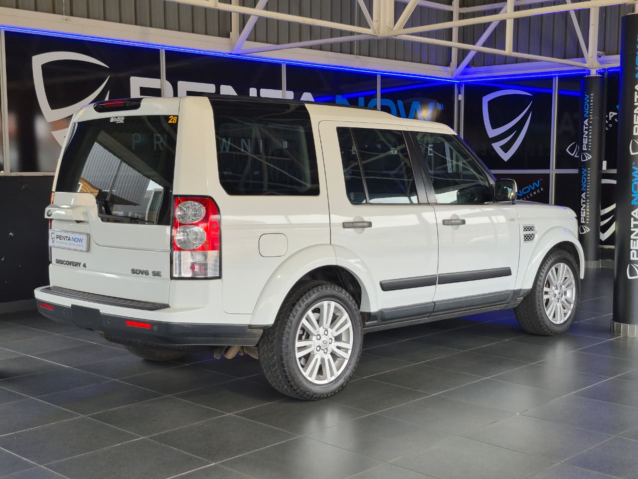 Land Rover Discovery 4 SDV6 SE Penta Now Centurion