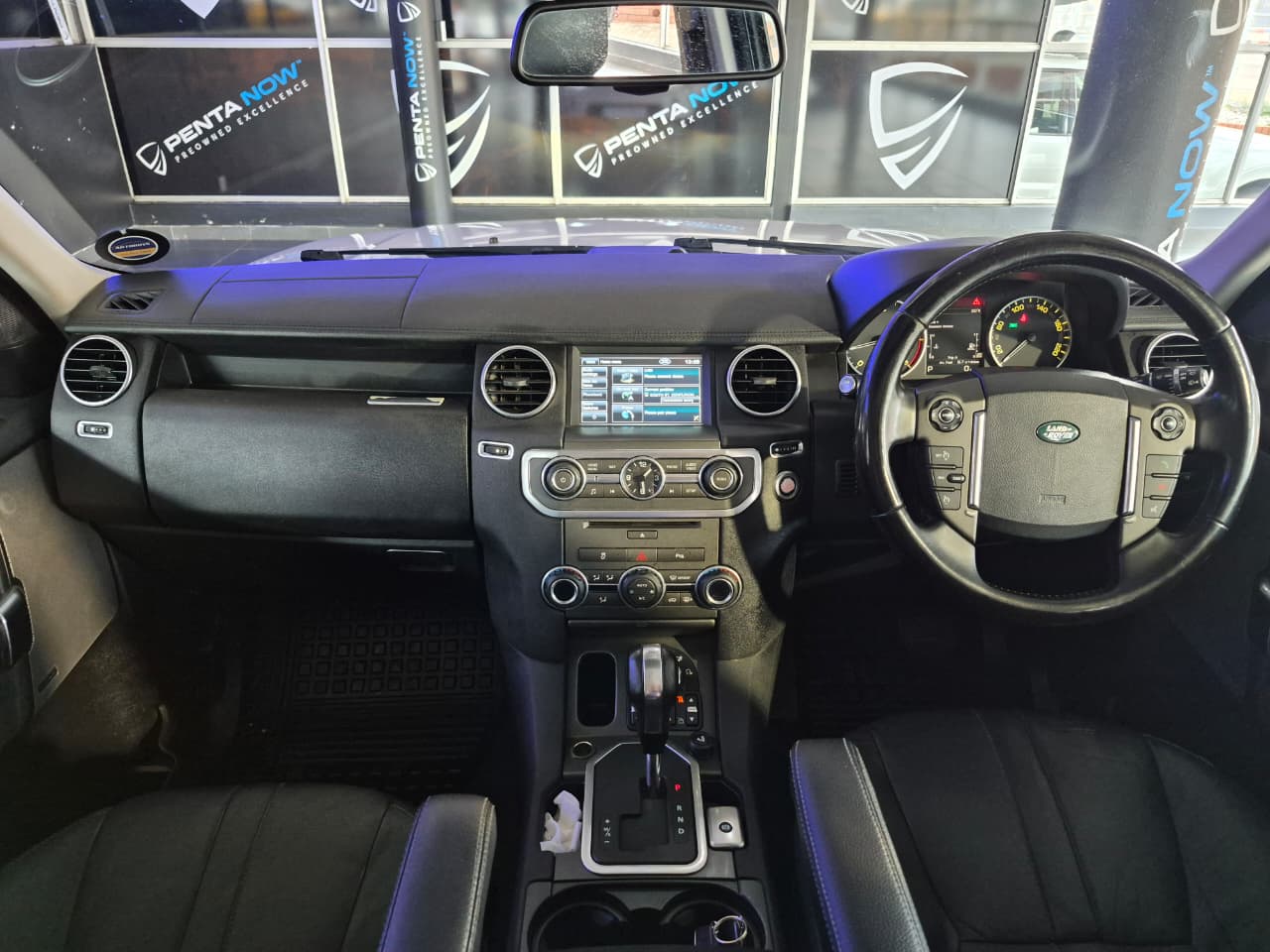 Land Rover Discovery 4 SDV6 SE Penta Now Centurion