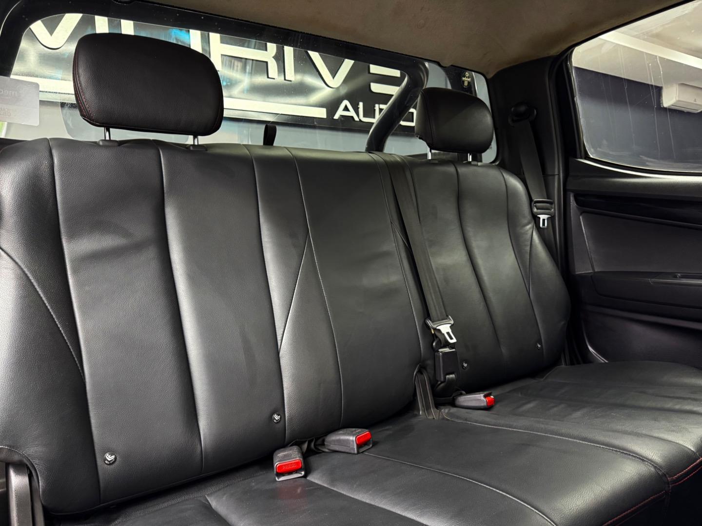 Isuzu D-Max 250 Double Cab X-Rider Auto M Drive Auto