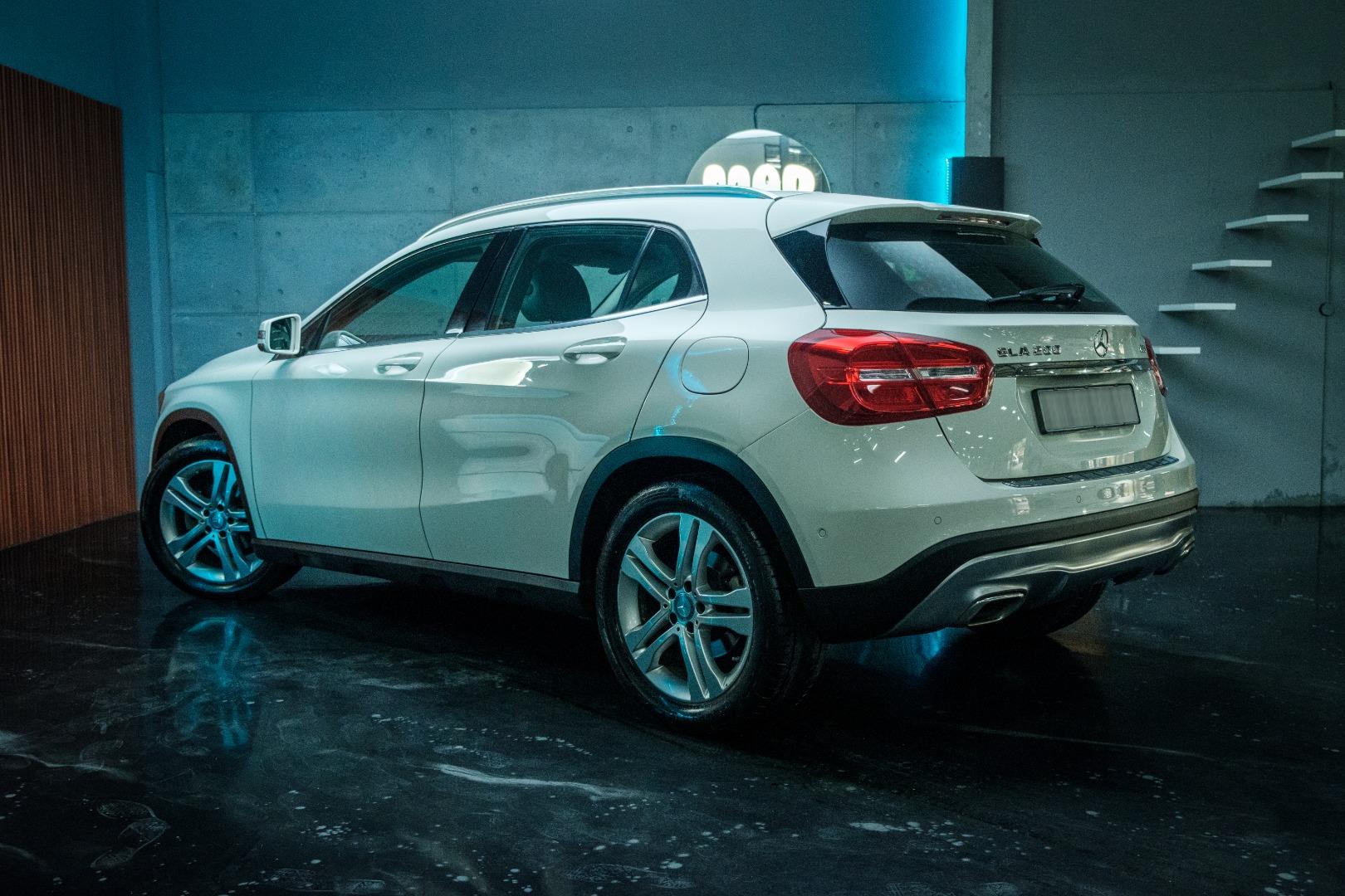 Mercedes-Benz GLA GLA200CDI Auto Mad Cars