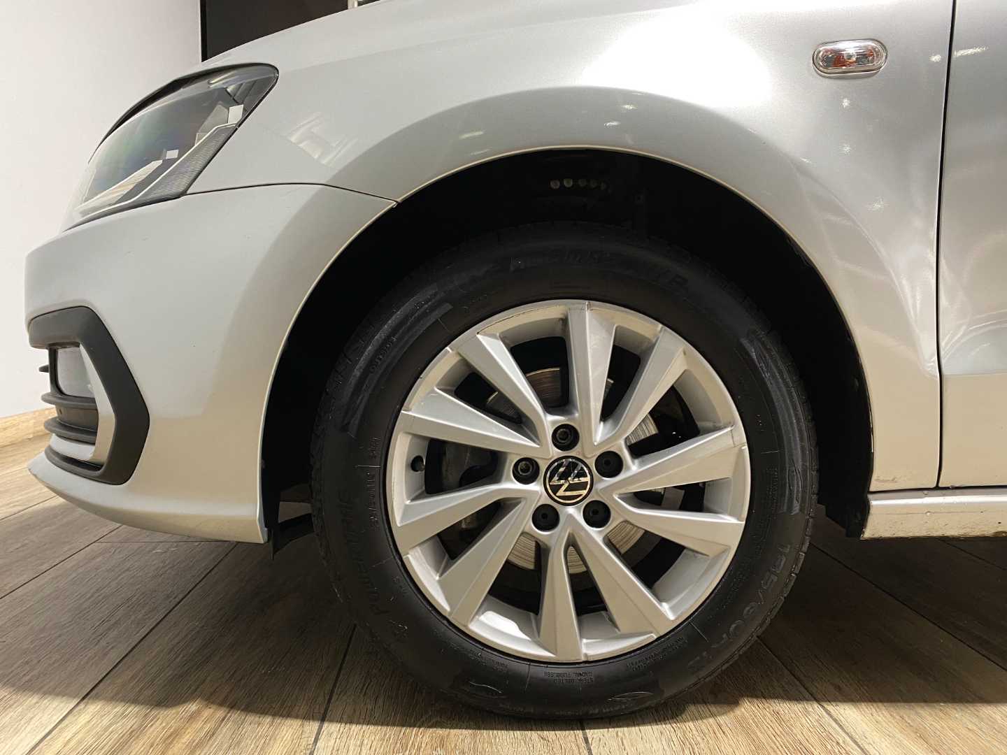 Volkswagen Polo Vivo Hatch 1.6 Life Tip M5 Auto Boksburg