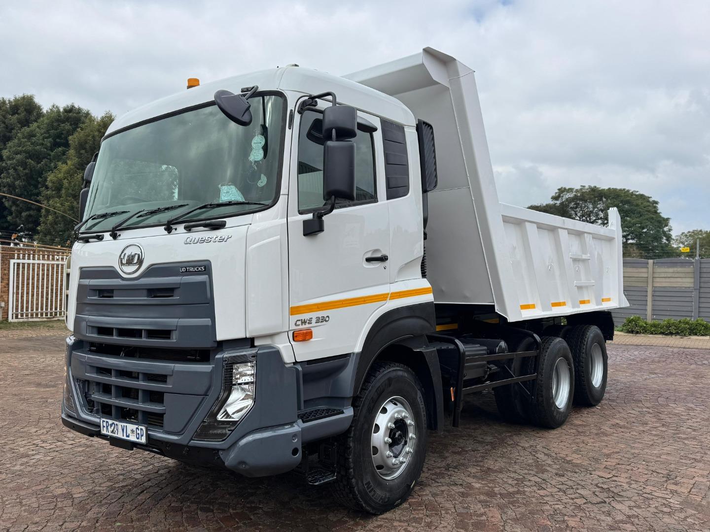 Nissan CWE330 Platinum Truck Centre Boksburg