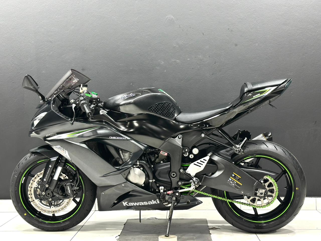 Kawasaki ZX bikes for sale in South Africa - AutoTrader