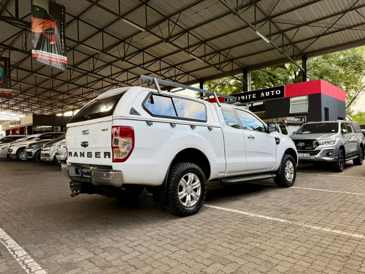 Ford Ranger 2.2TDCi SuperCab Hi-Rider XLS Auto Infinite Auto Gezina