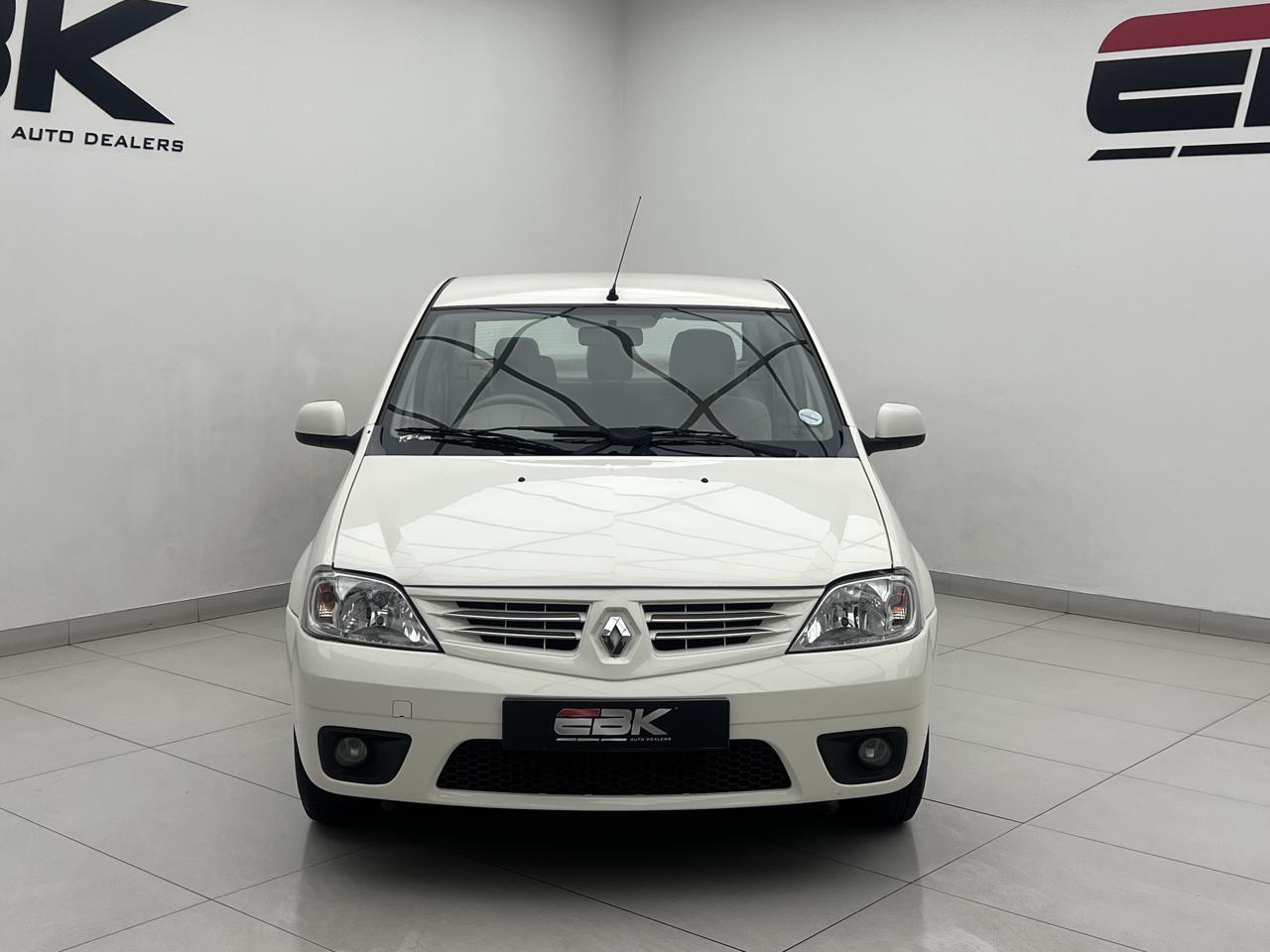 Renault Logan 1.6 Expression Ebk Auto Dealers LA Rochelle