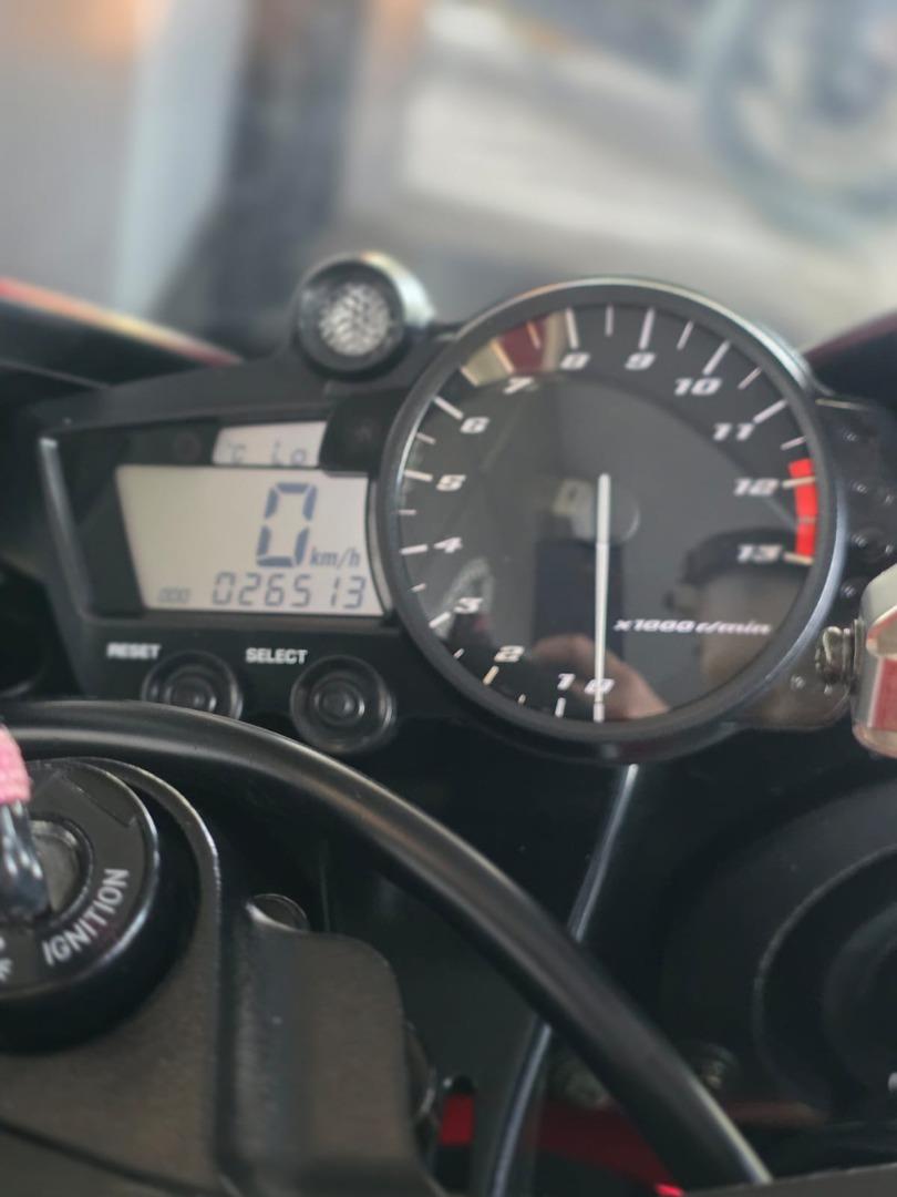 Yamaha YZF R1 Ducati