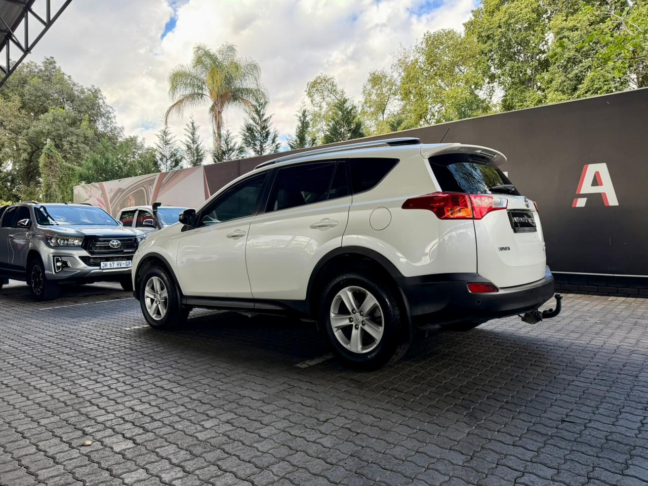 Toyota RAV4 2.2D-4D AWD VX Infinite Auto Gezina