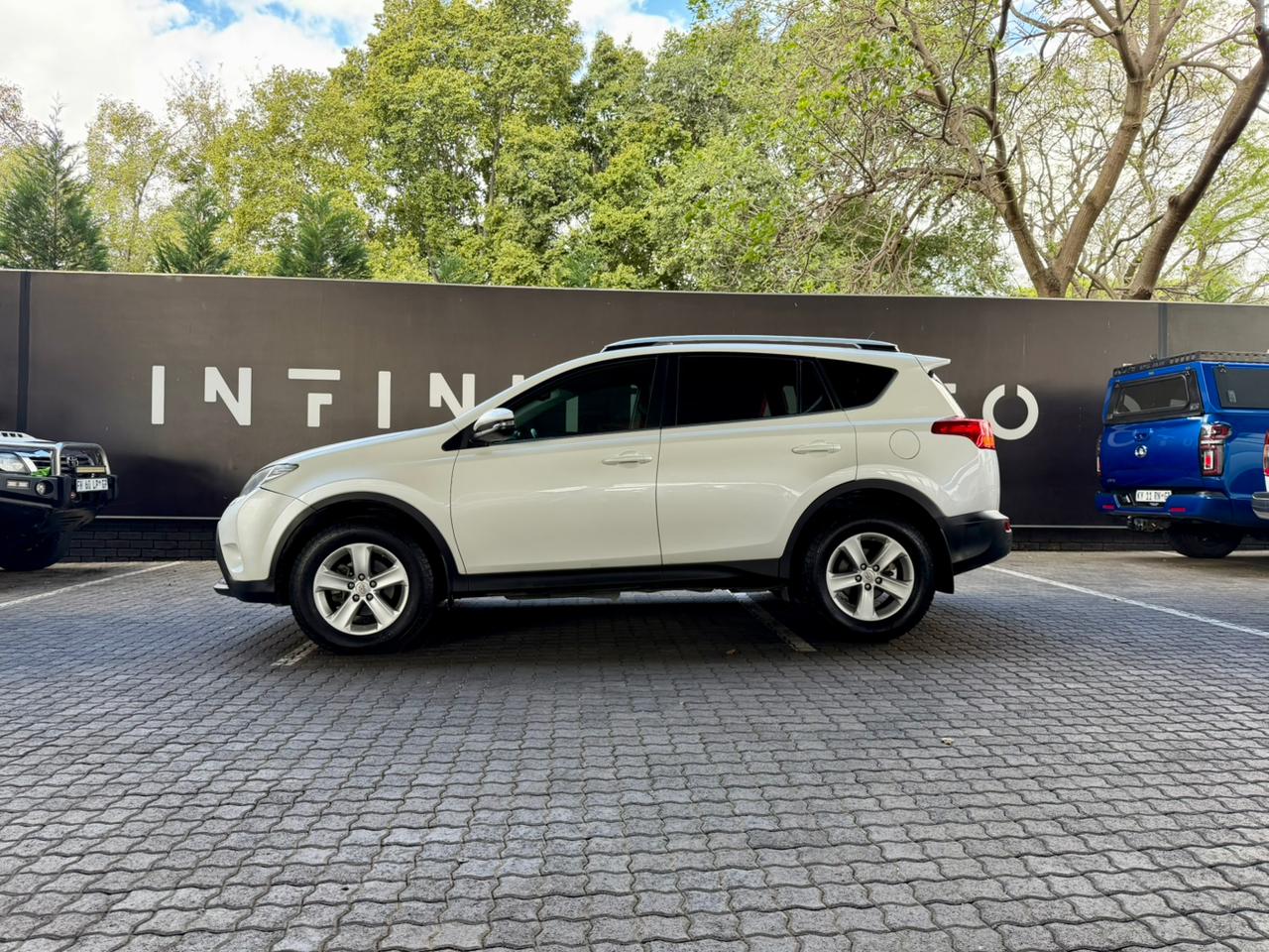 Toyota RAV4 2.2D-4D AWD VX Infinite Auto Gezina