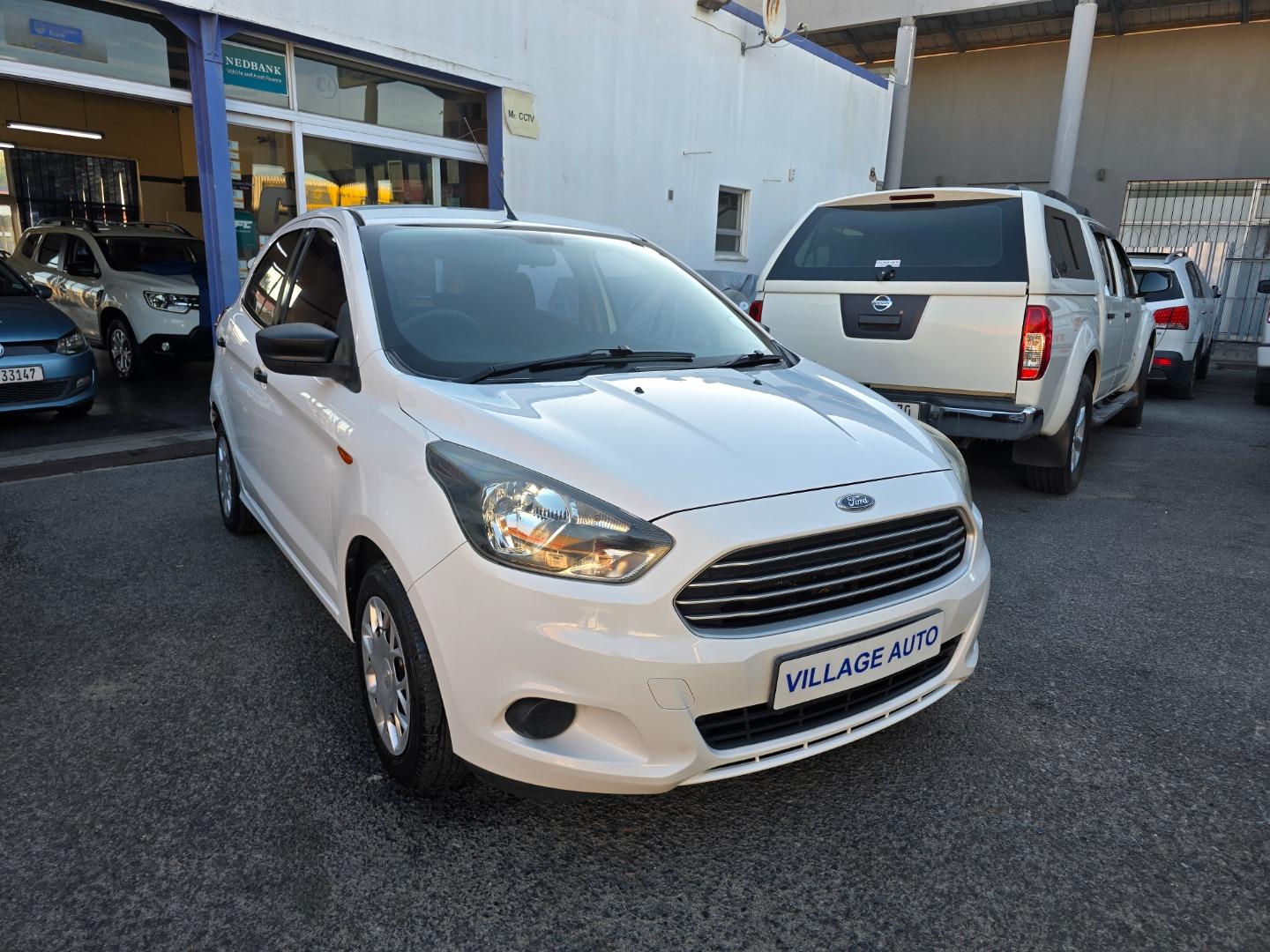 Ford Figo Hatch 1.5 Ambiente Village Auto