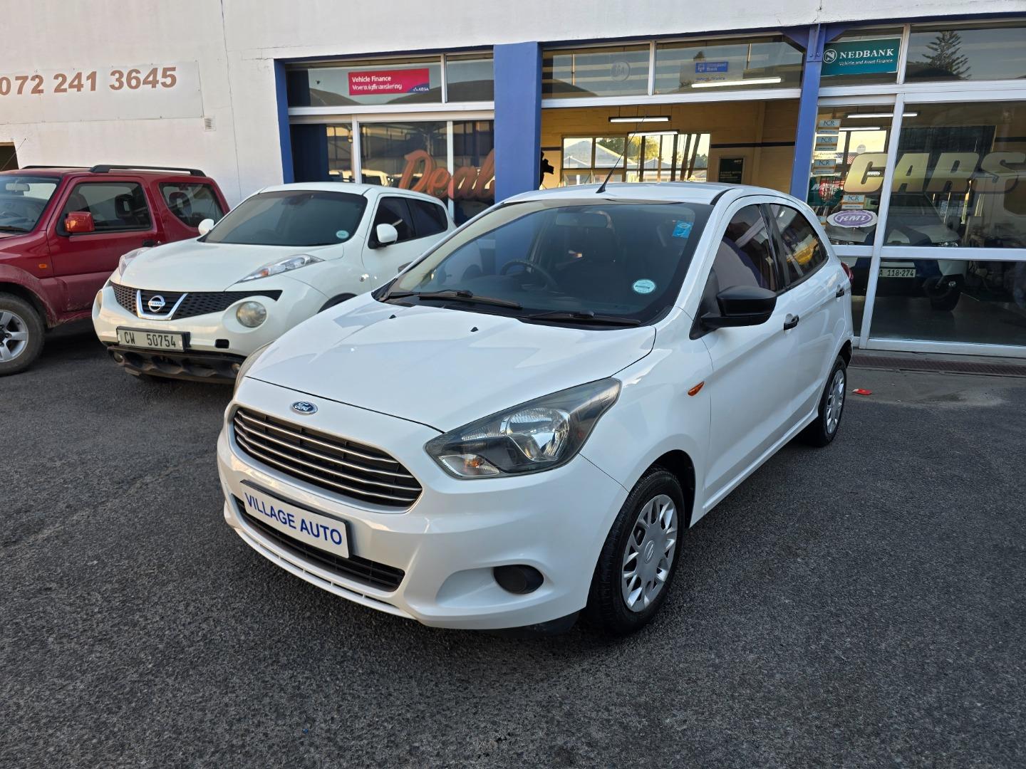 Ford Figo Hatch 1.5 Ambiente Village Auto