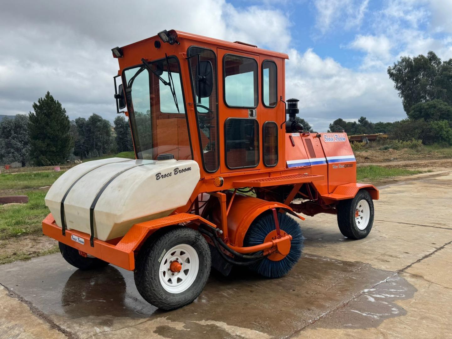 BROCE CR350 Road Sweeper Broom Vendel Equipment