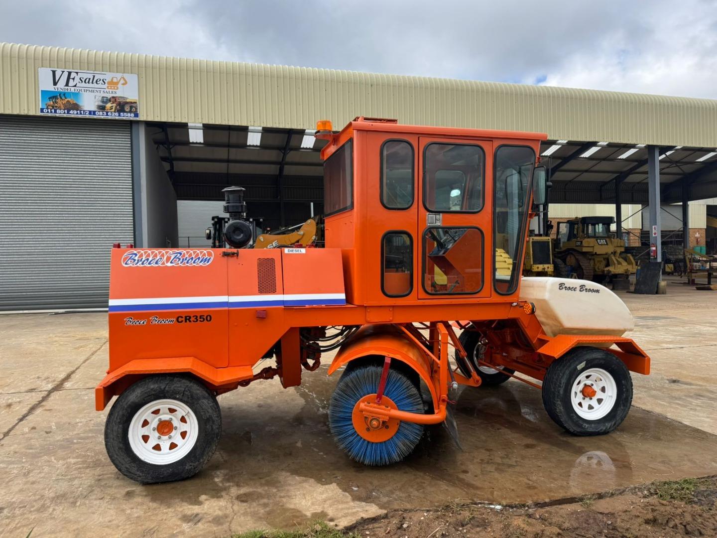 BROCE CR350 Road Sweeper Broom Vendel Equipment