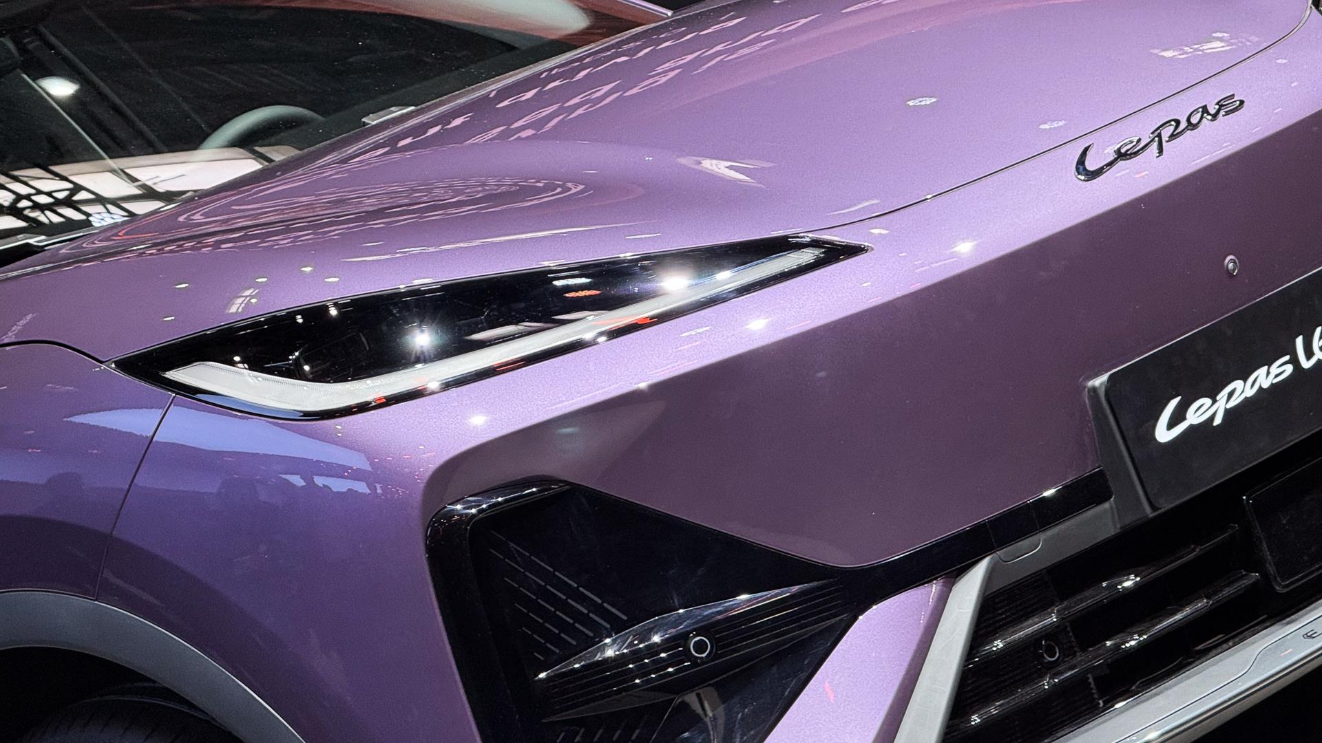 Automotive News