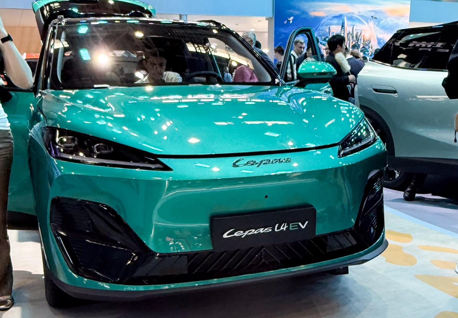 Automotive News