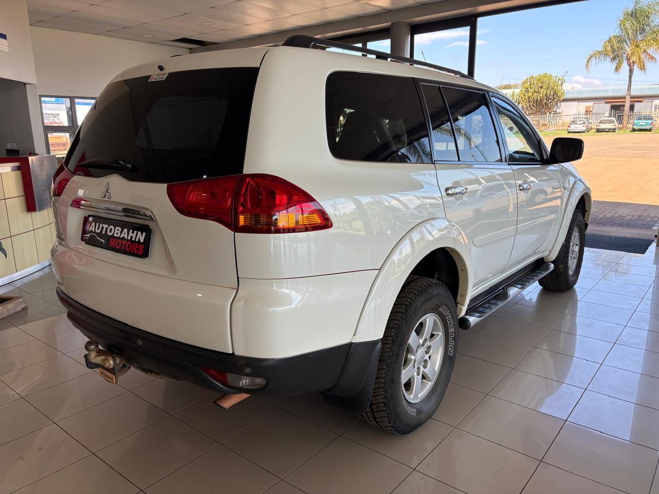 Mitsubishi Pajero Sport 3.2DI-D GLS Auto Autobahn Auto
