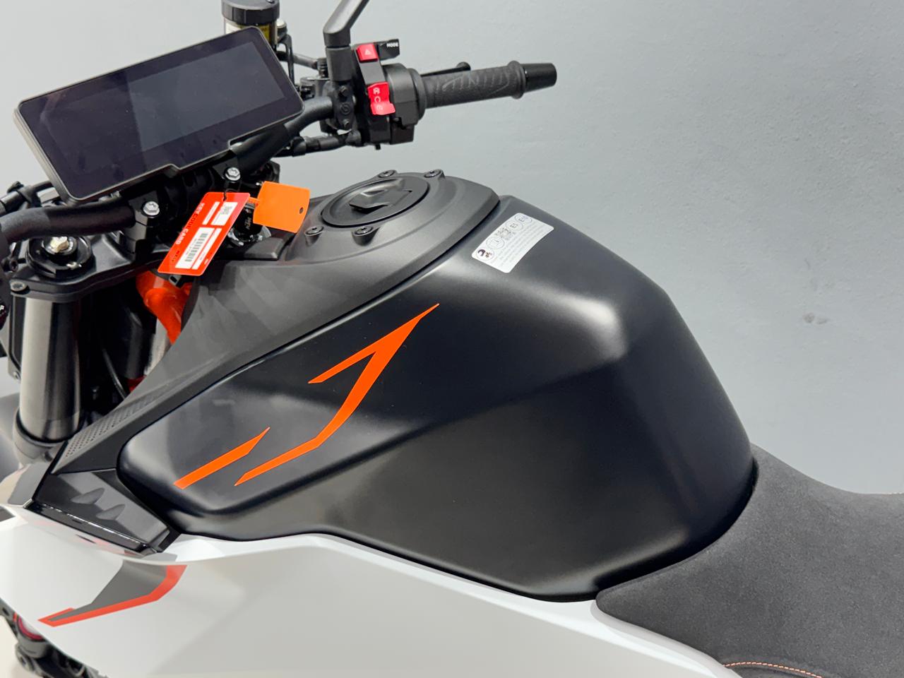 KTM 990 DUKE R