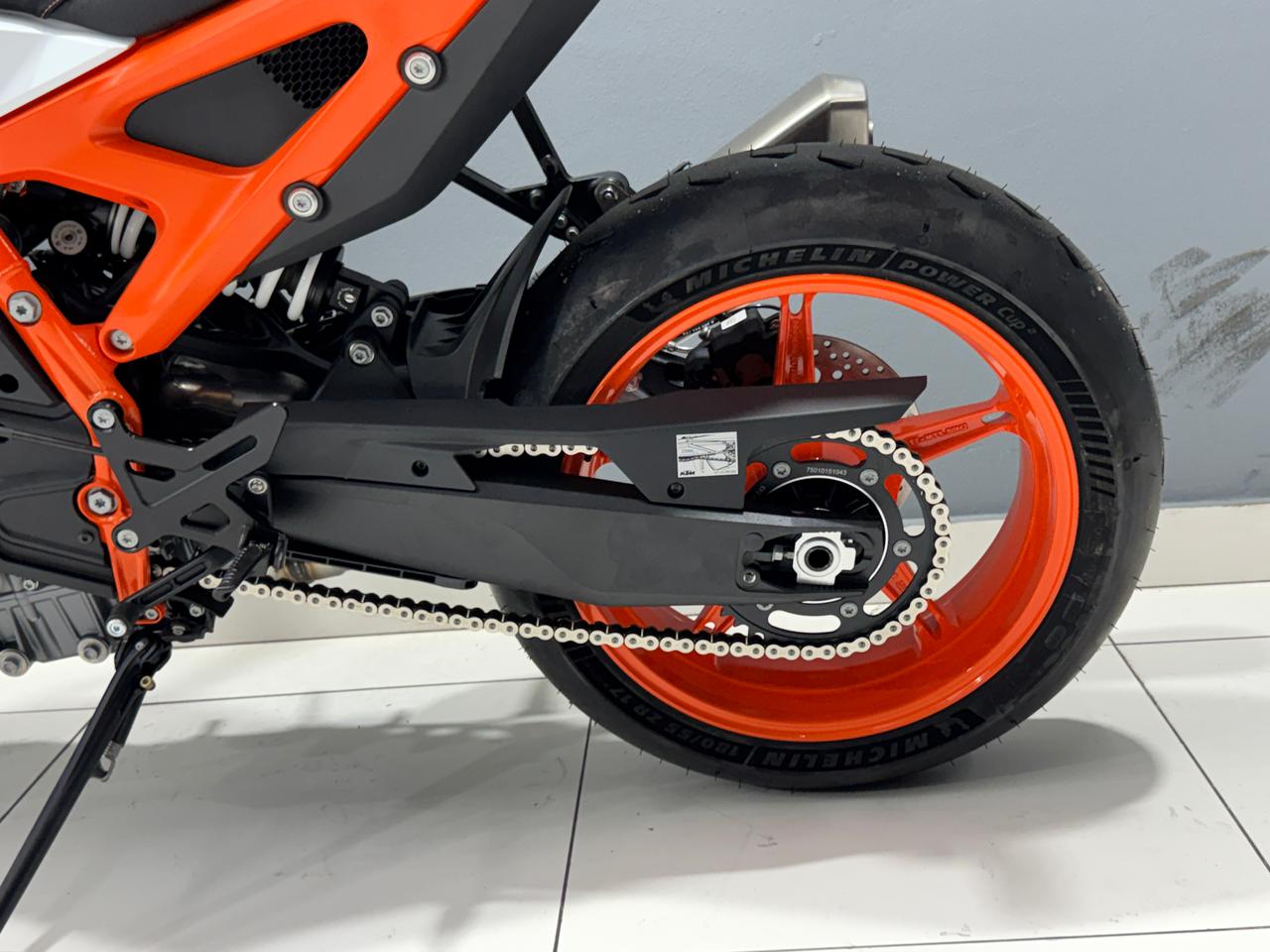 KTM 990 DUKE R