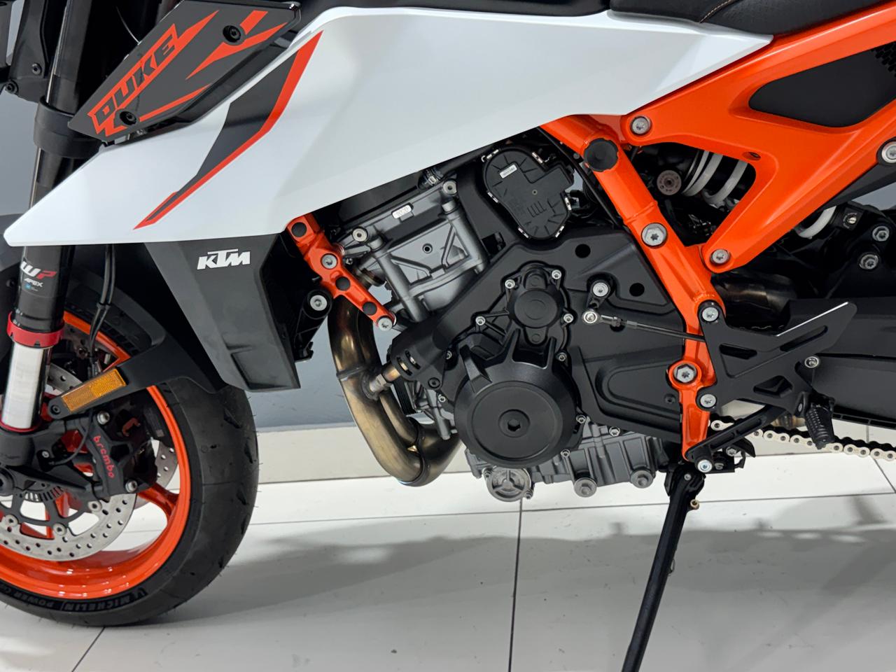 KTM 990 DUKE R
