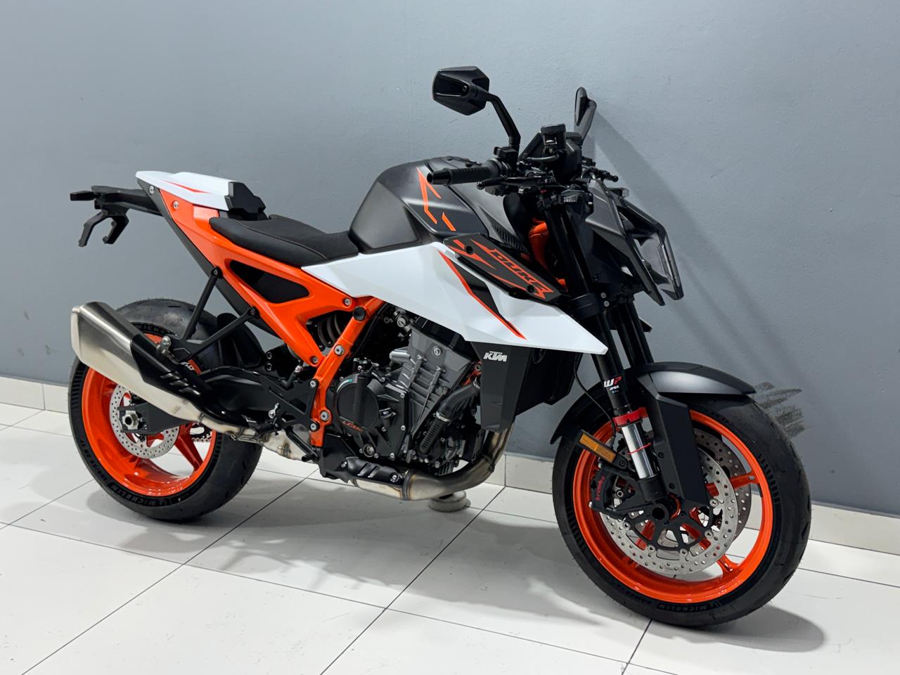 KTM 990 DUKE R