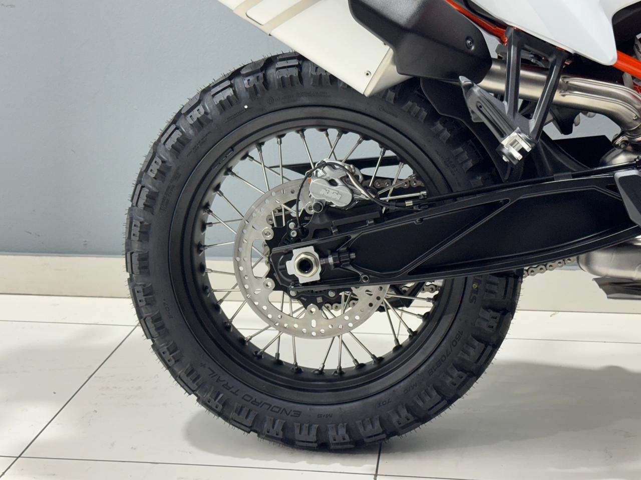 KTM 890 Adventure R
