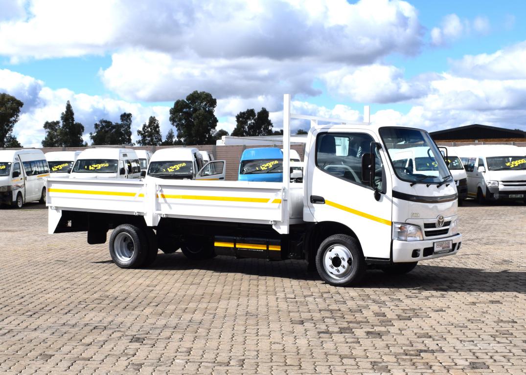 Toyota Dyna 4-093 DROPSIDE DRIVING SCHOOL TRUCK Pristine Motors