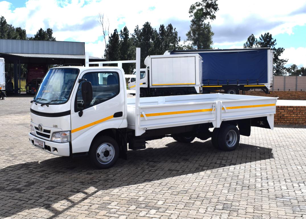 Toyota Dyna 4-093 DROPSIDE DRIVING SCHOOL TRUCK Pristine Motors
