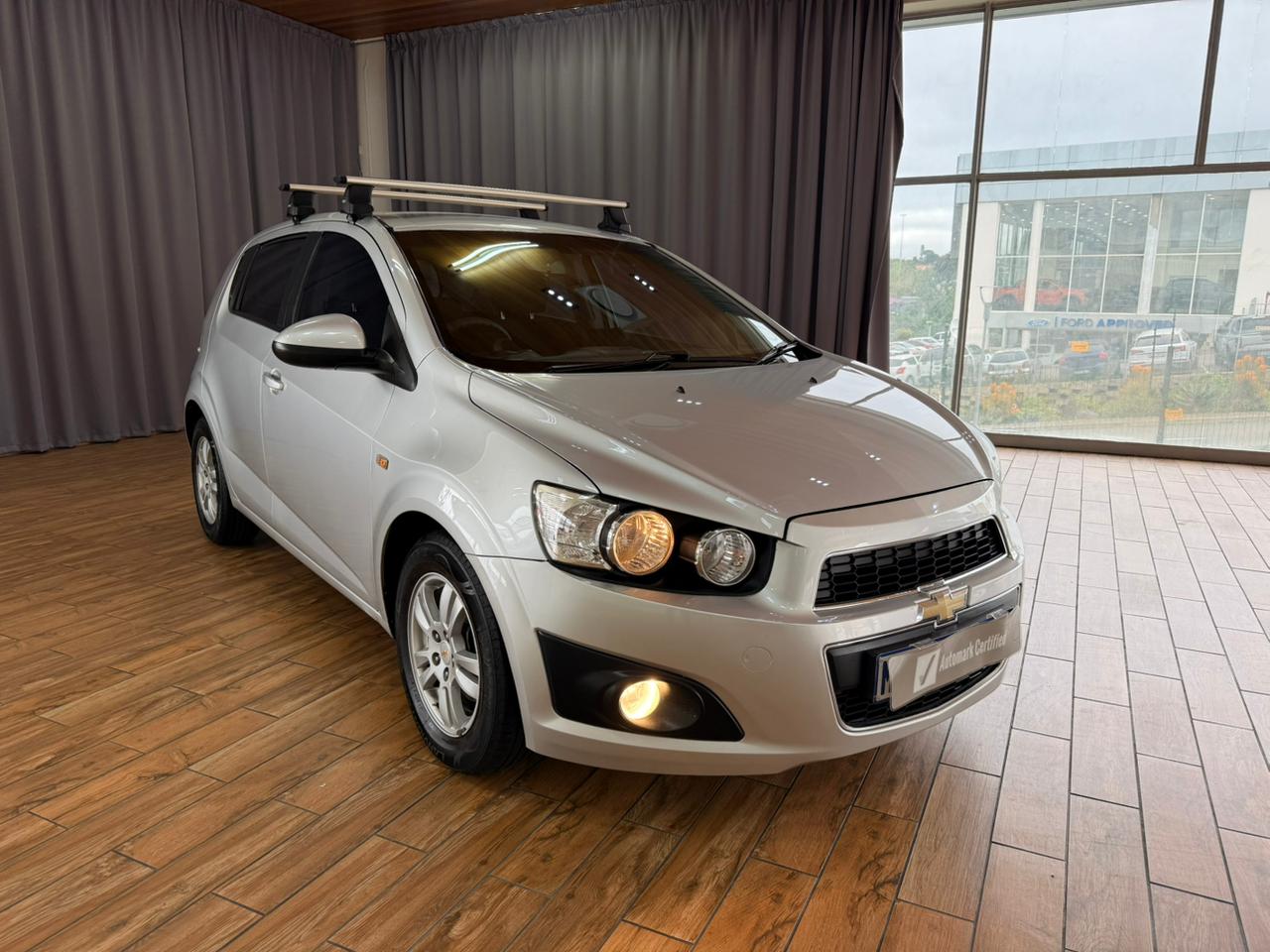 Chevrolet Sonic Hatch 1.6 LS Rand Stadium Toyota