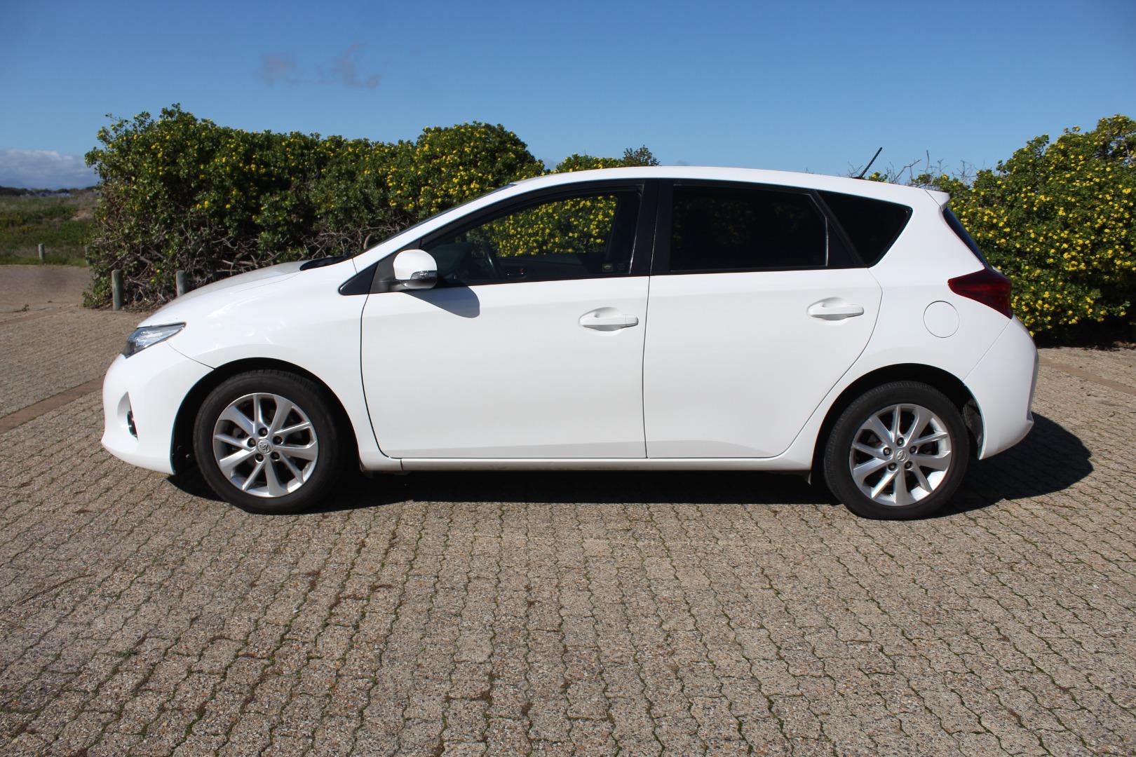 Toyota Auris 1.6 XS Affinity Cars