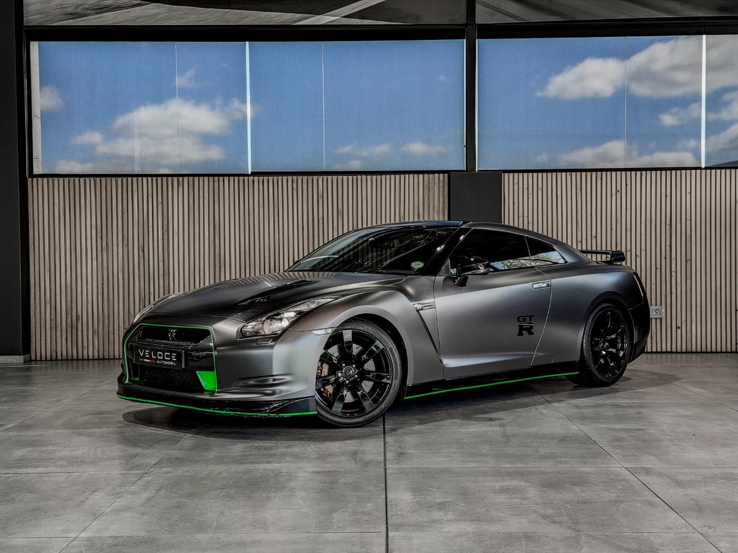 Nissan GT-R Black Edition Veloce Automobili