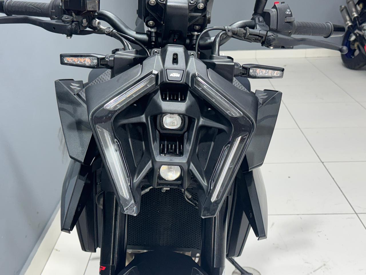 KTM 990 Duke