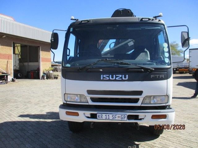 Isuzu FTR 4x2 T/T with Hiab 122 crane and 4 extensions Isando Trucks