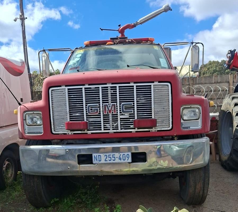 GMC CAT Diesel Power D and O Truck and Plant