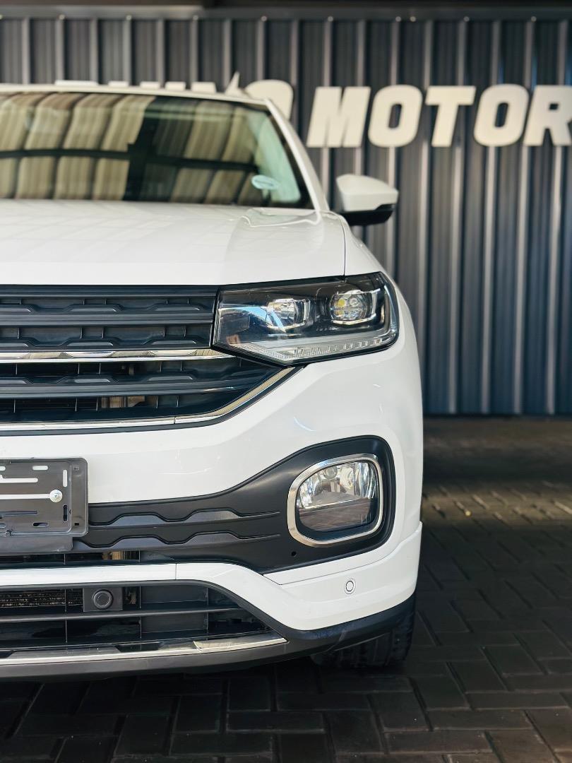 Volkswagen T-Cross 1.5TSI 110kW R-Line White Rhino Motors