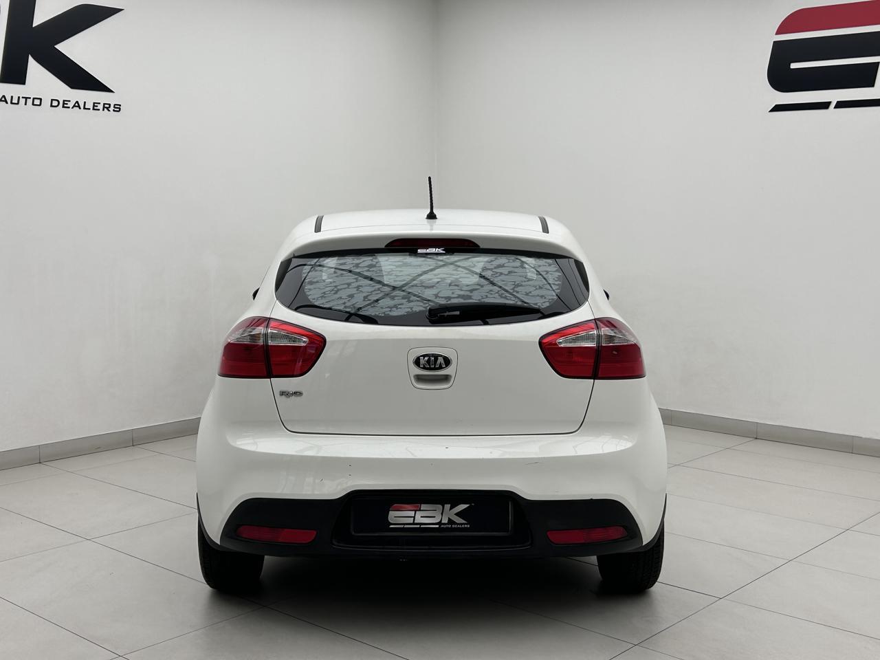 Kia Rio Hatch 1.4 Ebk Auto Dealers LA Rochelle