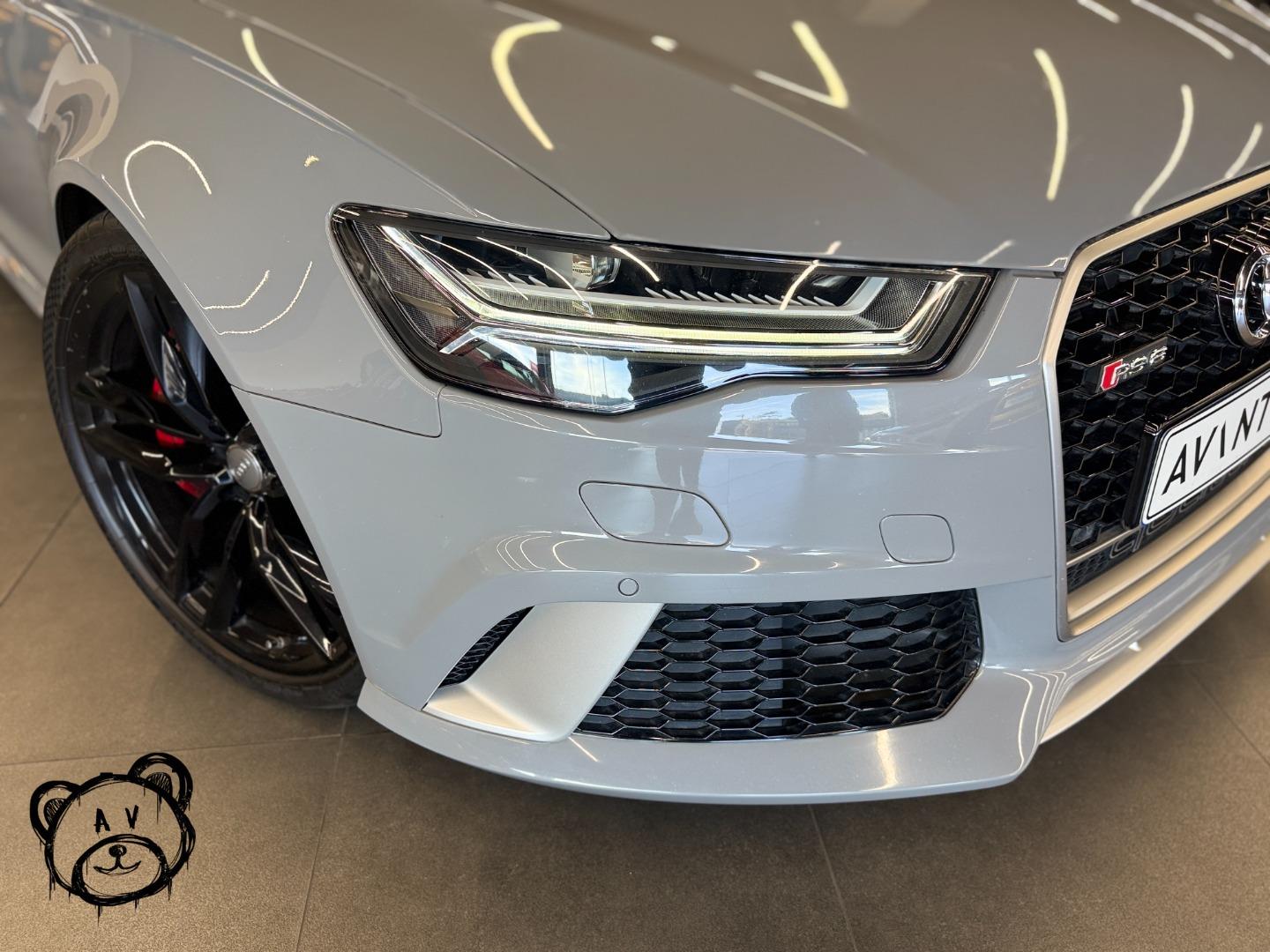 Audi RS6 Avant Quattro Avantgarde