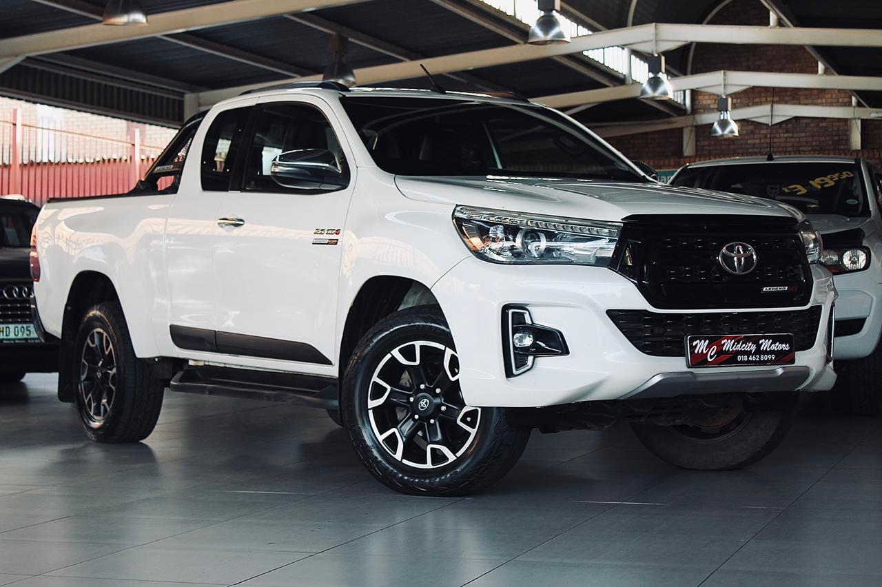 Toyota Hilux 2.8GD-6 Xtra Cab 4x4 Legend 50 Auto for sale in