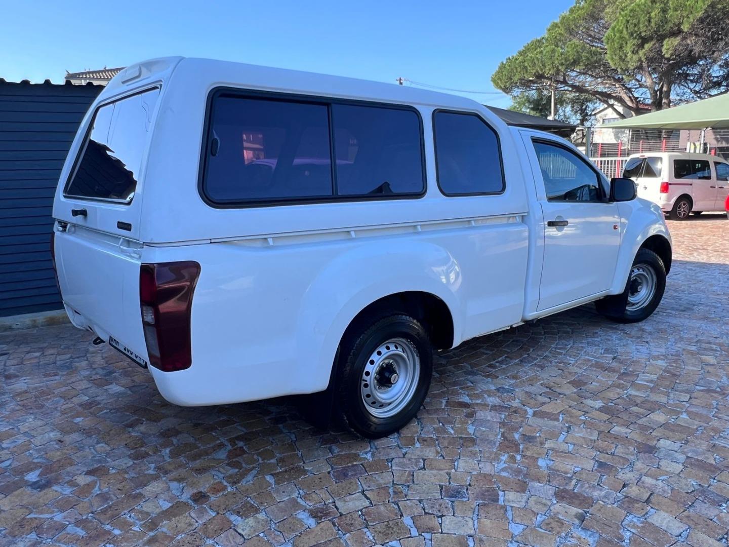 Isuzu KB 250D Pre-Owned Pros