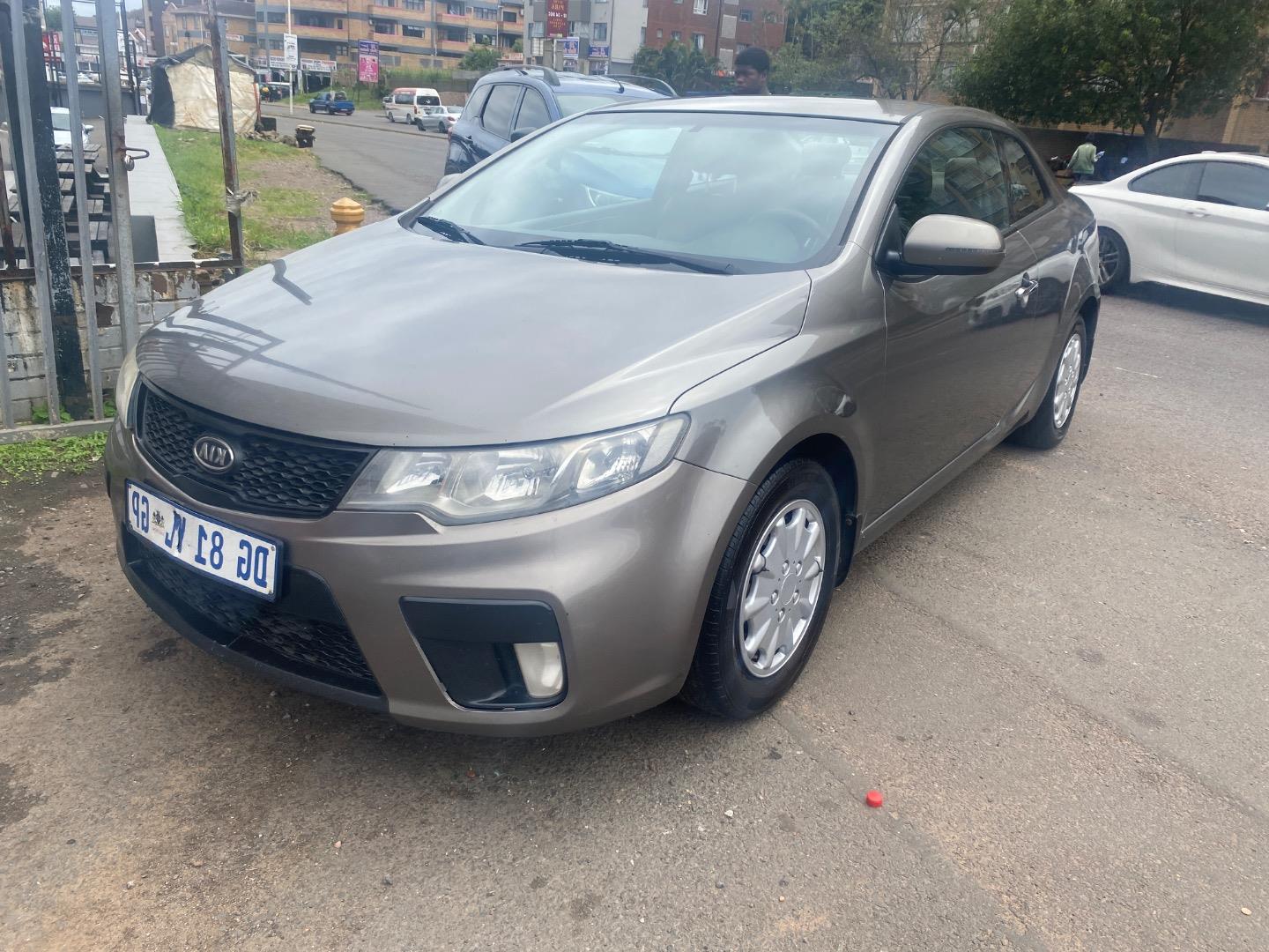 Kia Cerato Koup 2.0 SX Car-Tel