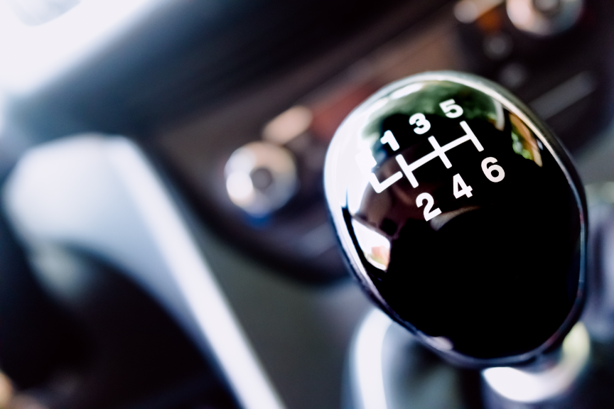 Gear lever for manual gearbox car