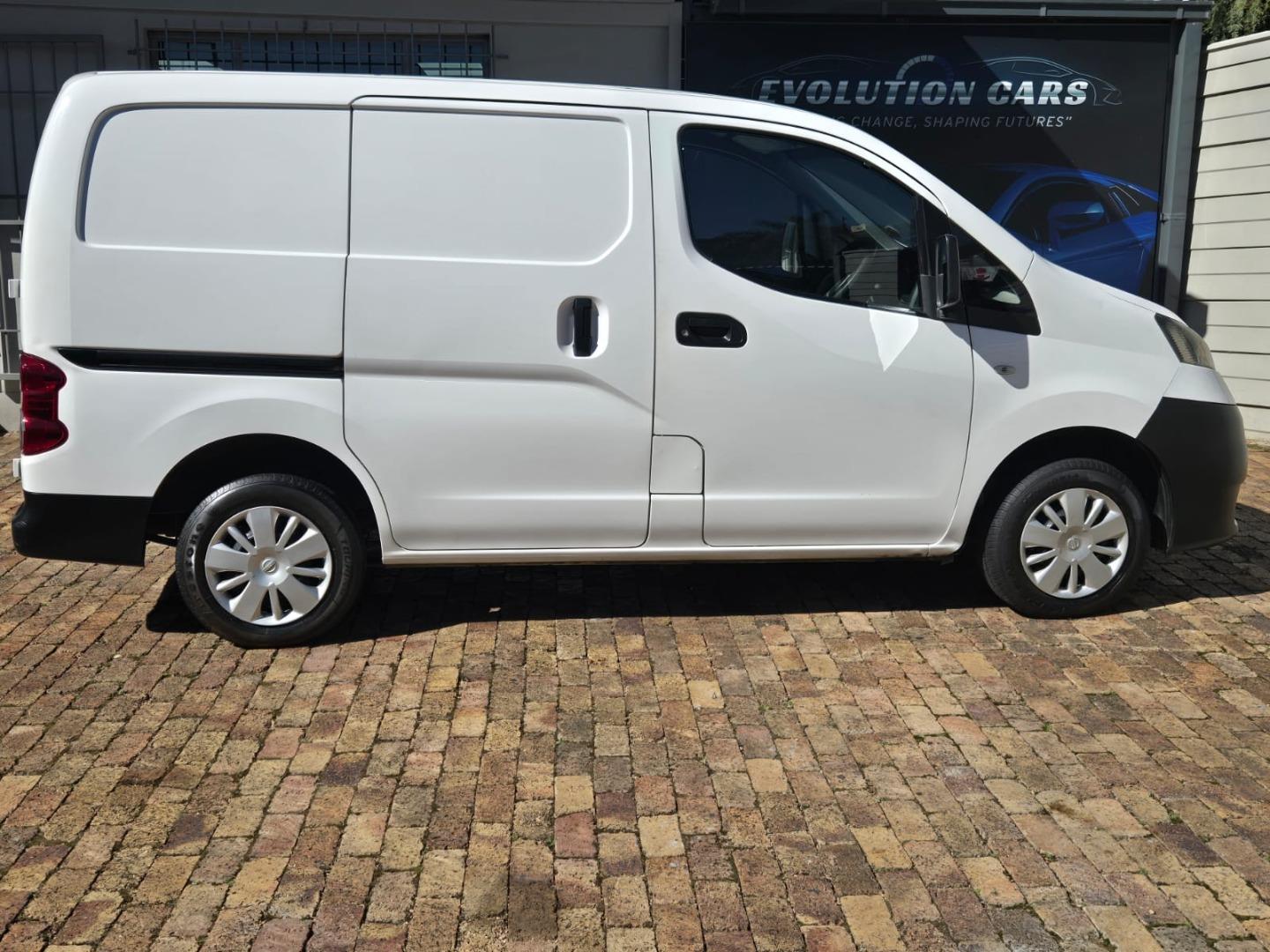 Nissan NV200 Panel Van 1.6i Visia Evolution Cars