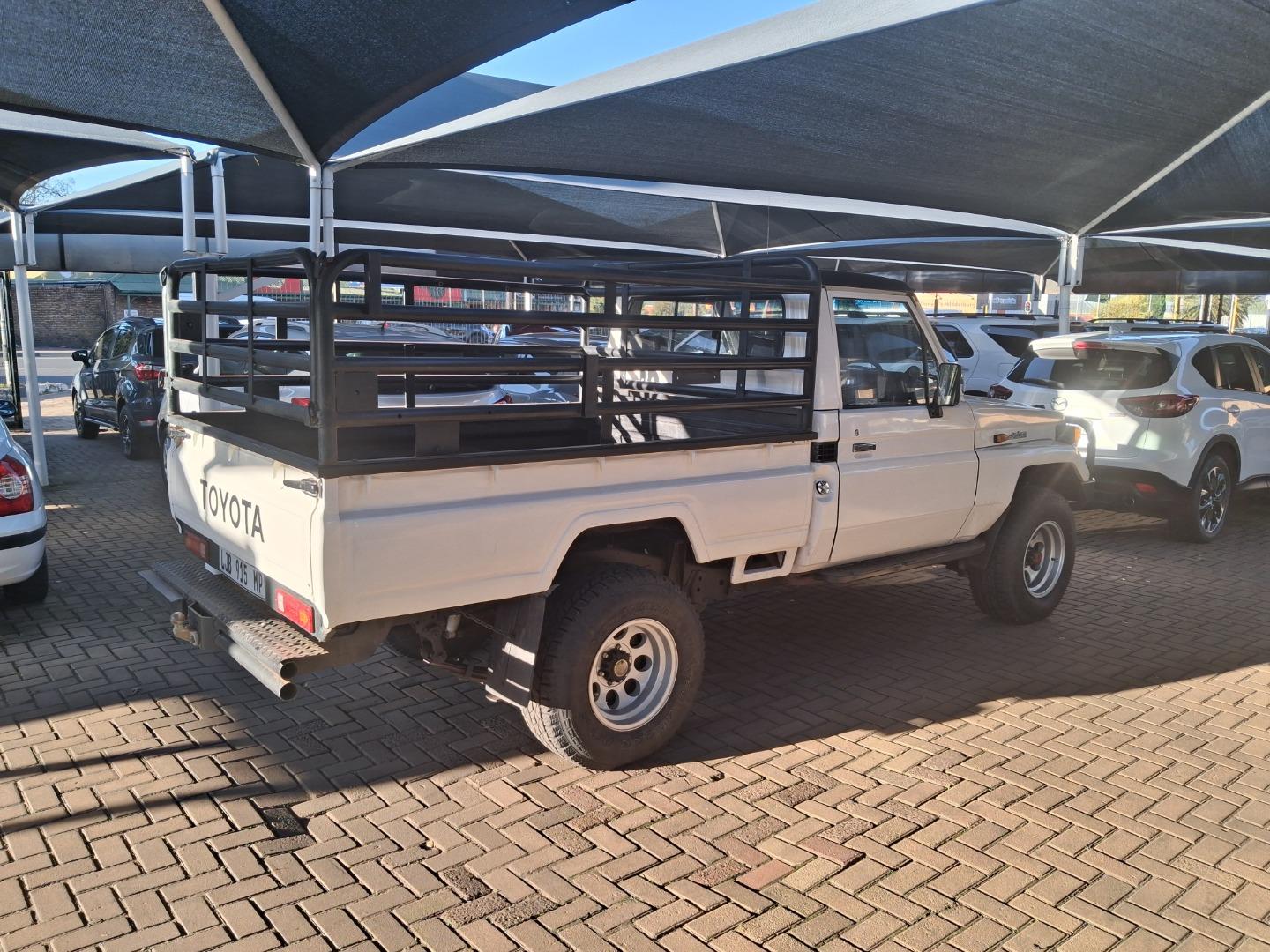 Toyota Land Cruiser 70 4.2D Middelburg Car Sales