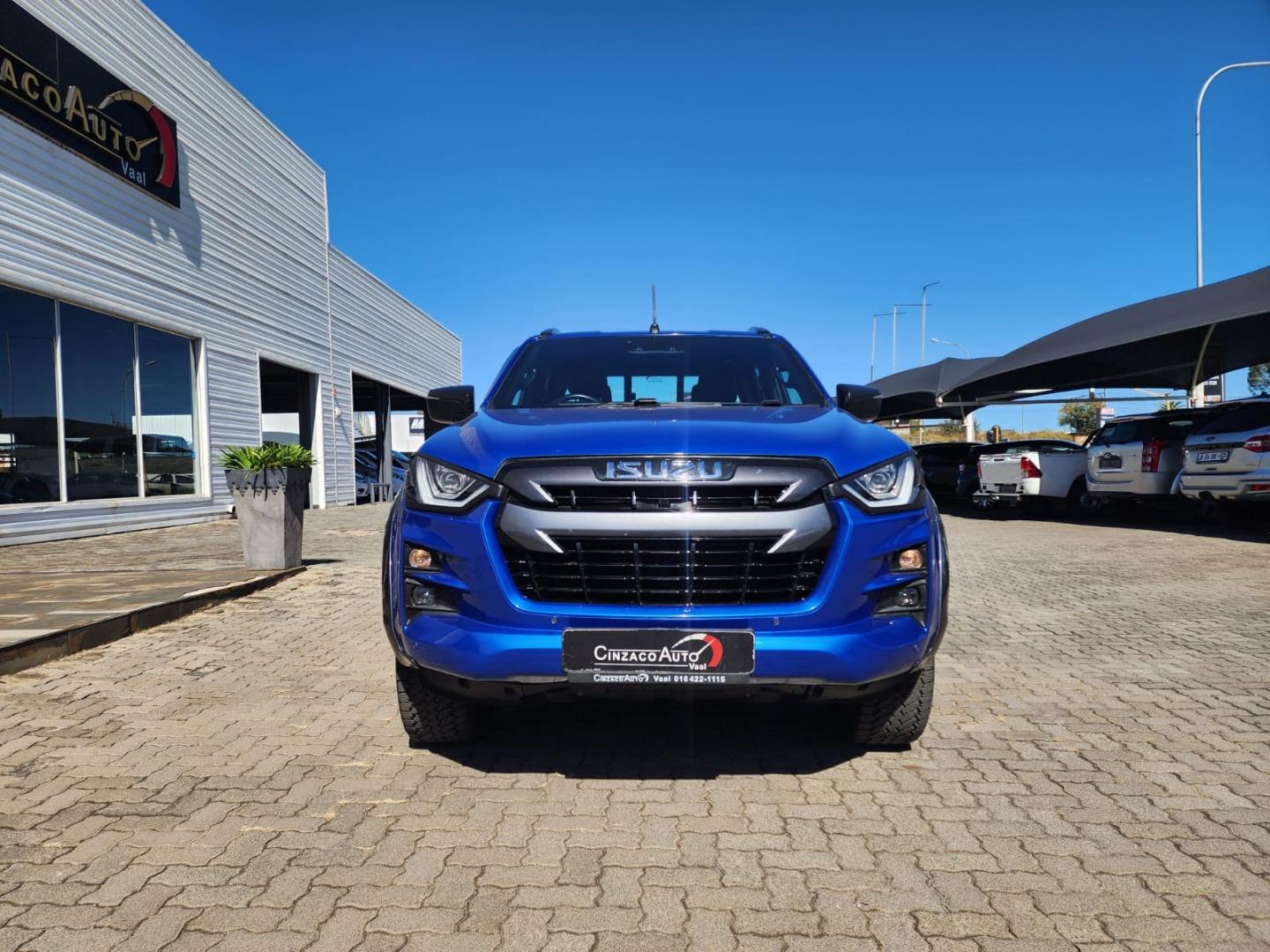 Isuzu D-Max 3.0TD Double Cab V-Cross 4x4 Cinzaco Auto