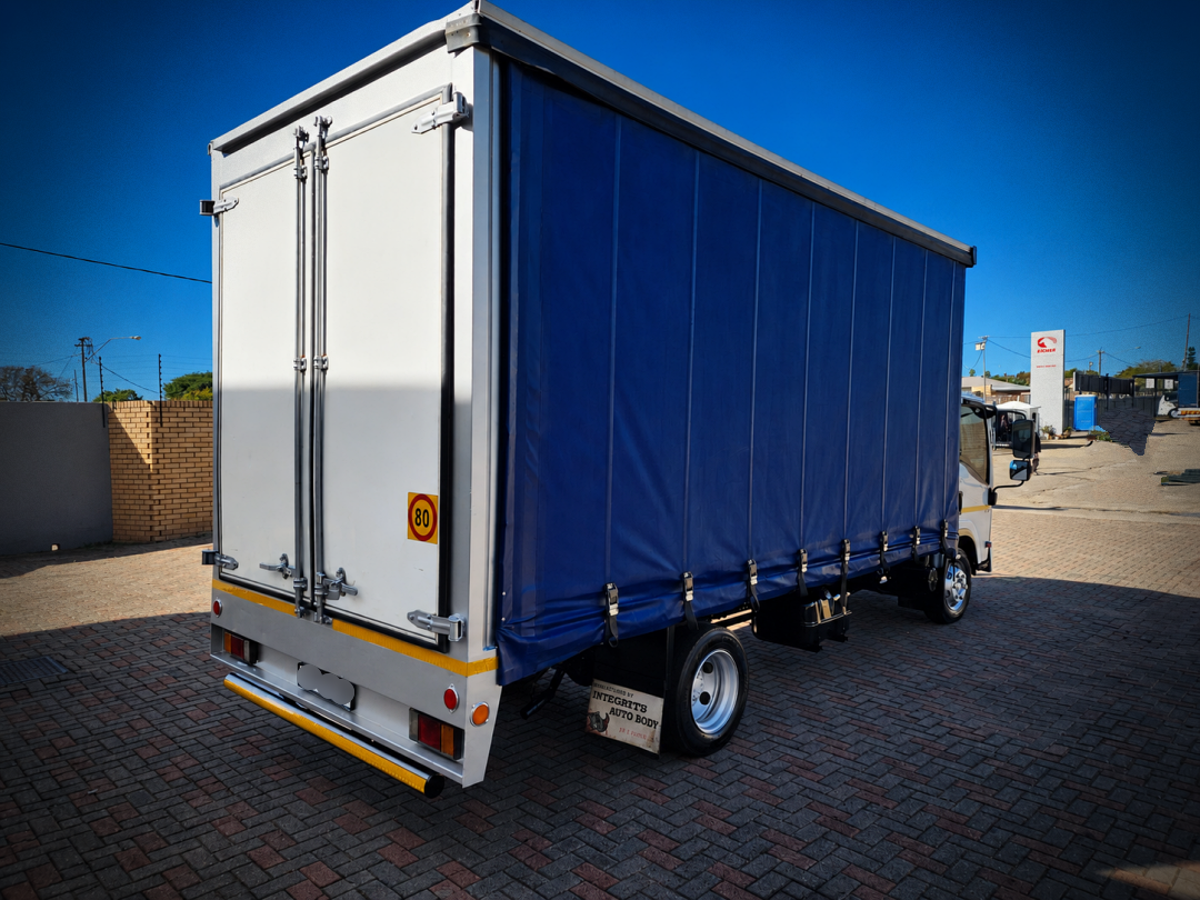 Isuzu NPR Tautliner Newlands Commercial