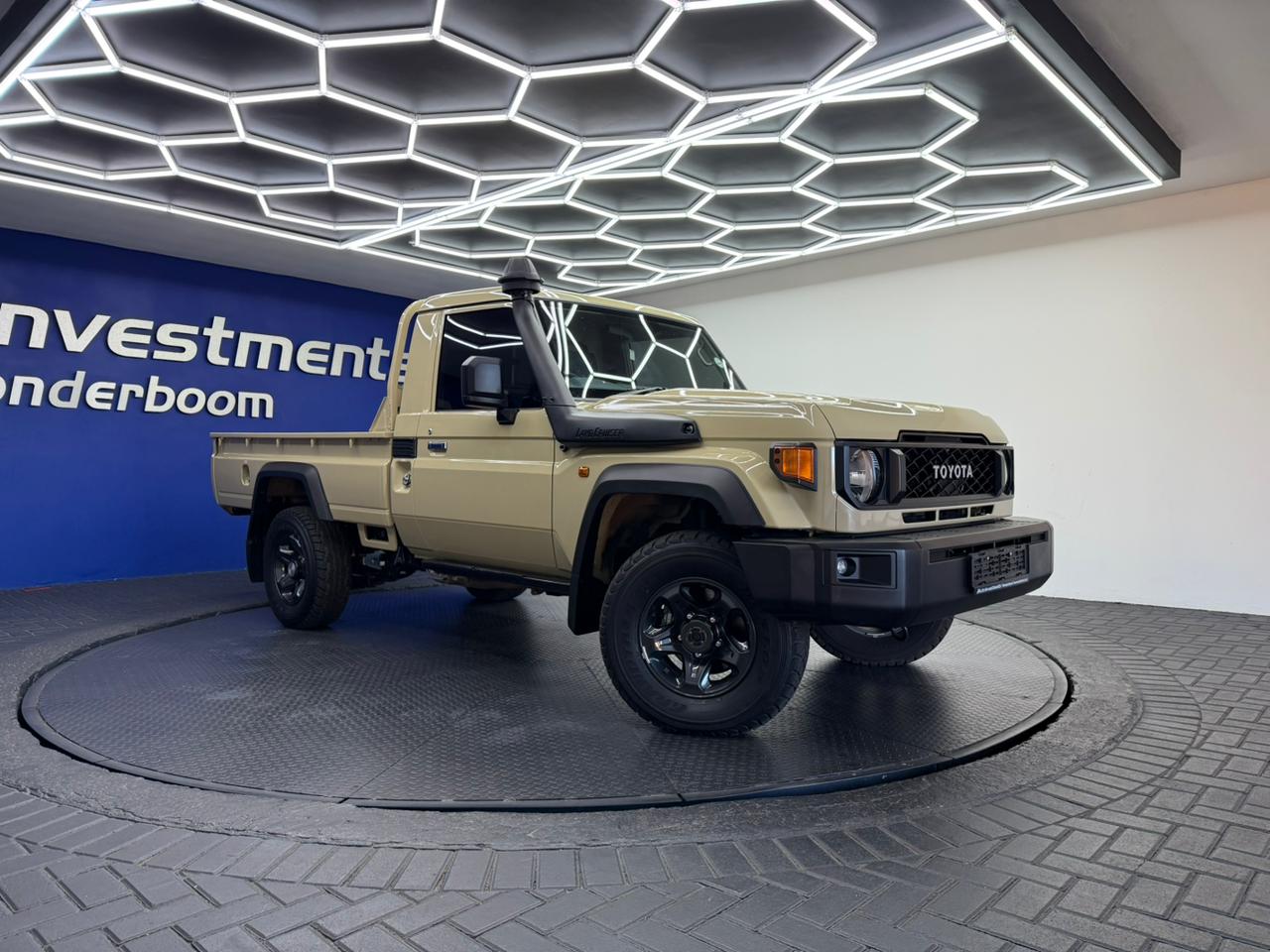 Toyota Land Cruiser 79 4.2D Single Cab Auto Investments Wonderboom