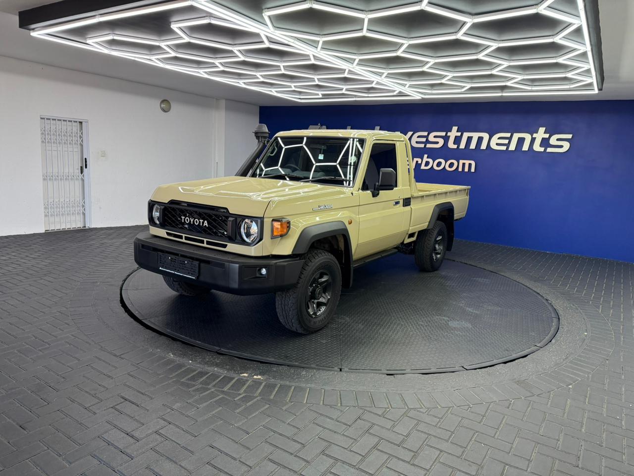 Toyota Land Cruiser 79 4.2D Single Cab Auto Investments Wonderboom